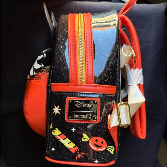 Loungefly Disney Donald Duck Vampire Costume 10” Mini Backpack-NWT - Picture 7 of 11